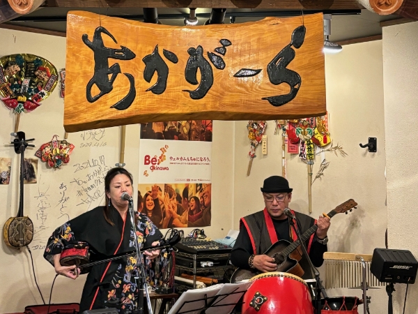 ライブは1日2回公演！
